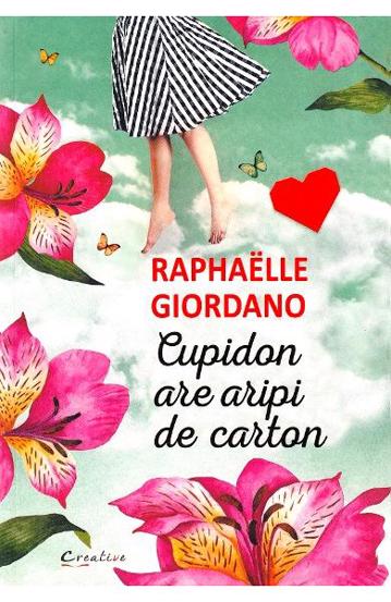 Cupidon are aripi de carton